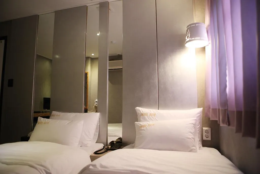 Atti Guesthouse Seoul 2*,